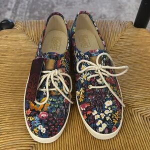 Beautiful NWT (no box) Keds Liberty Art Fabrics floral print
